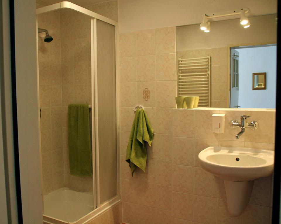 Hotel Mistia Cracóvia Quarto foto